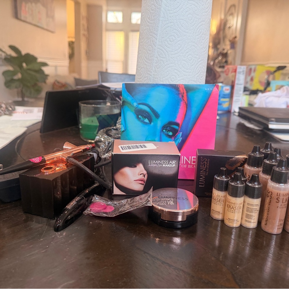 Luminess Makeup Foundation Collection with Rose Gold and Black